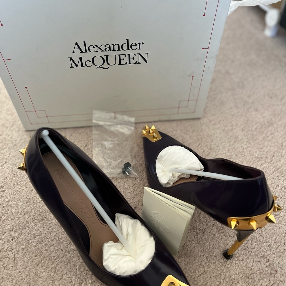 Alexander McQueen punk stud pumps - Picture 6 of 7
